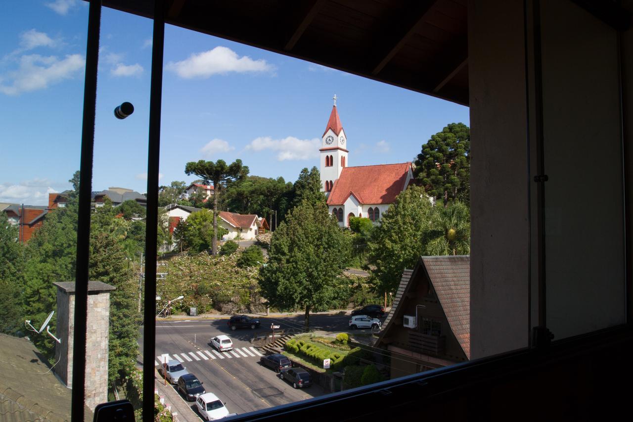 Otima Localizacao E Vista Da Cidade Gramado Esterno foto